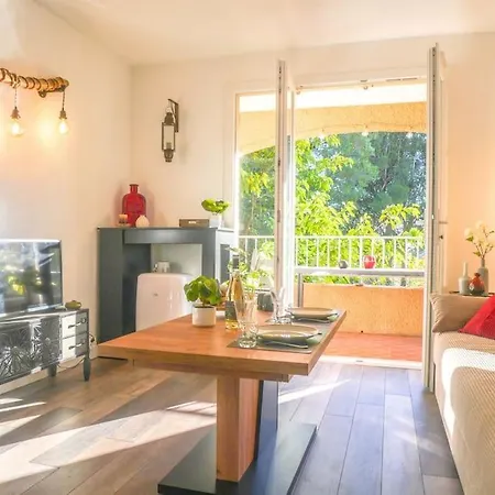 Lejlighed Studio Cosy Au Calme Dans La Pinede *